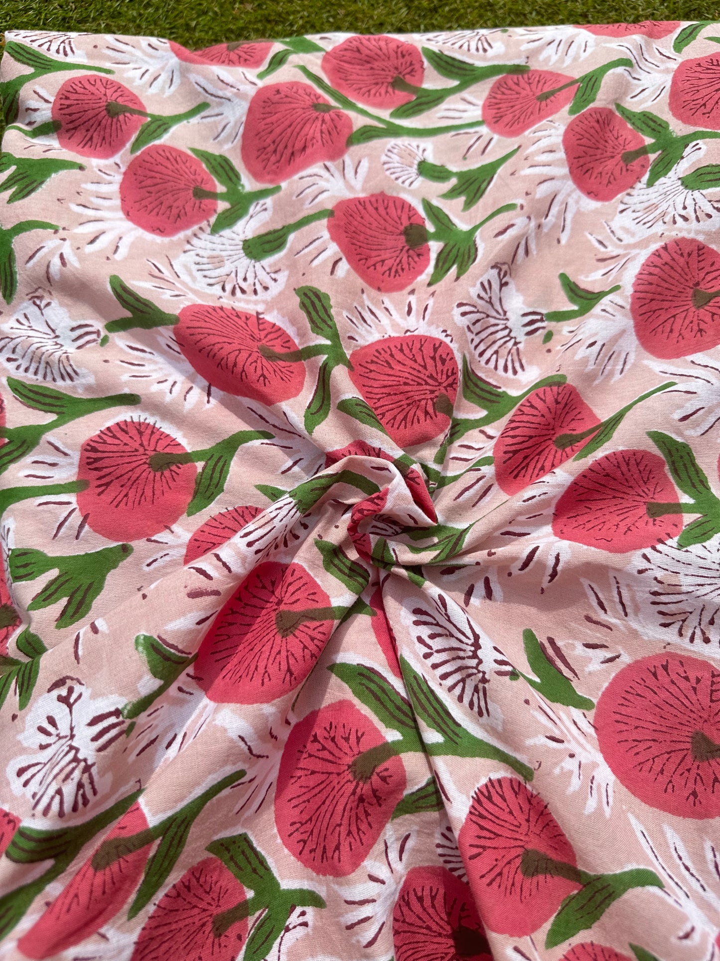 Bouquet of Roses - Sanganeri Fabric