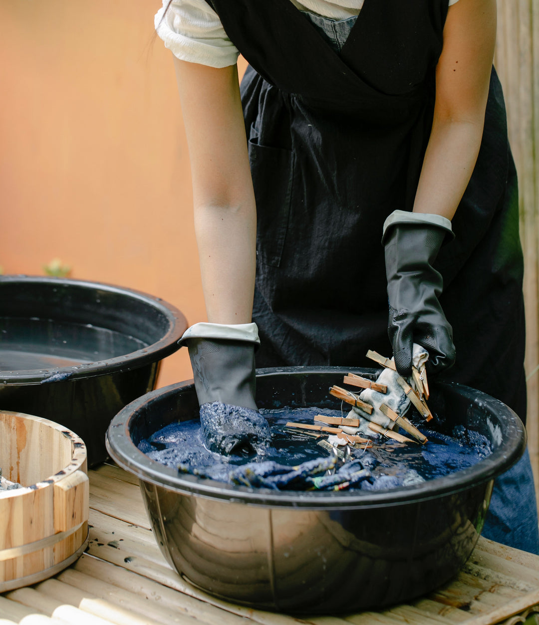 Handloom Sarees by Anemone Vinkel are eco-friendly as we use organic and natural colours