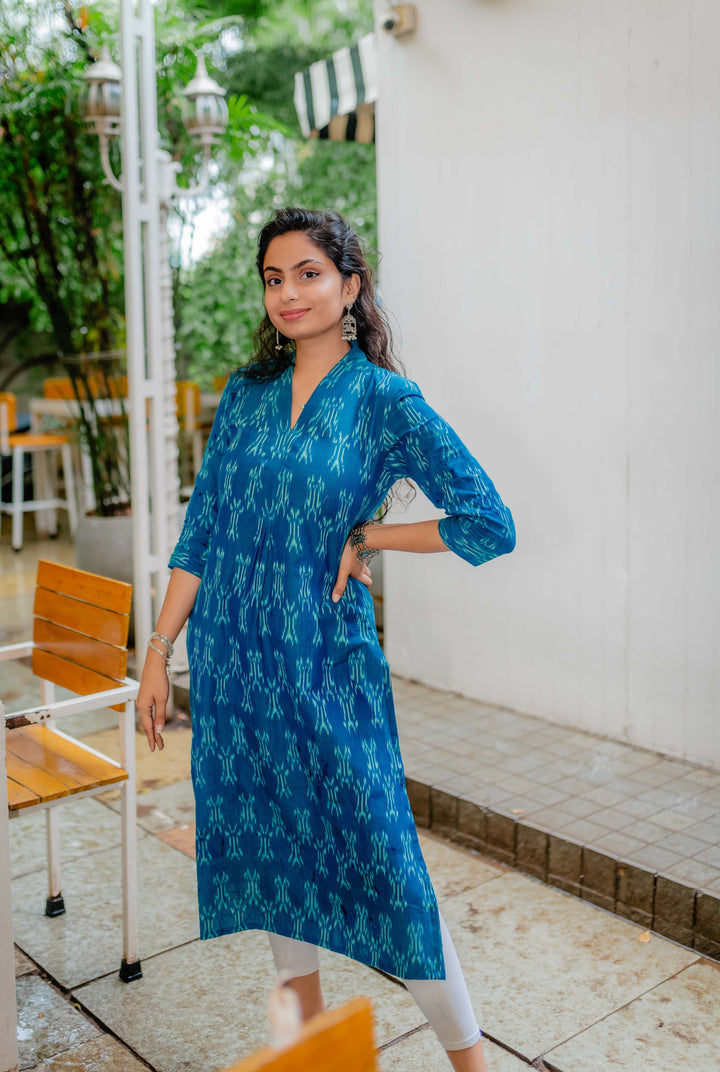 Ocean Waves-Ikkat Kurtha