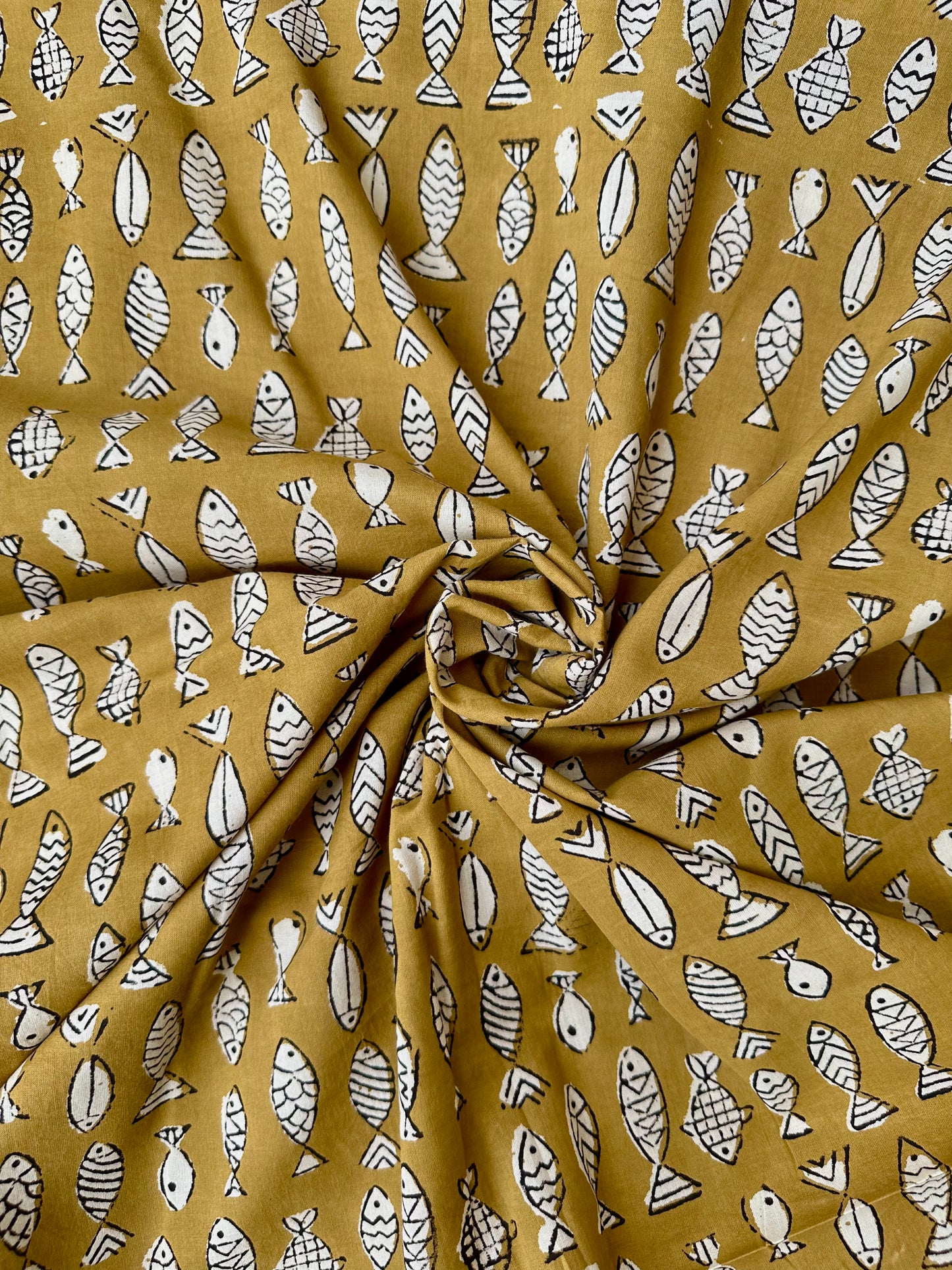 
                  
                    Fish tale  - Cotton Fabric
                  
                
