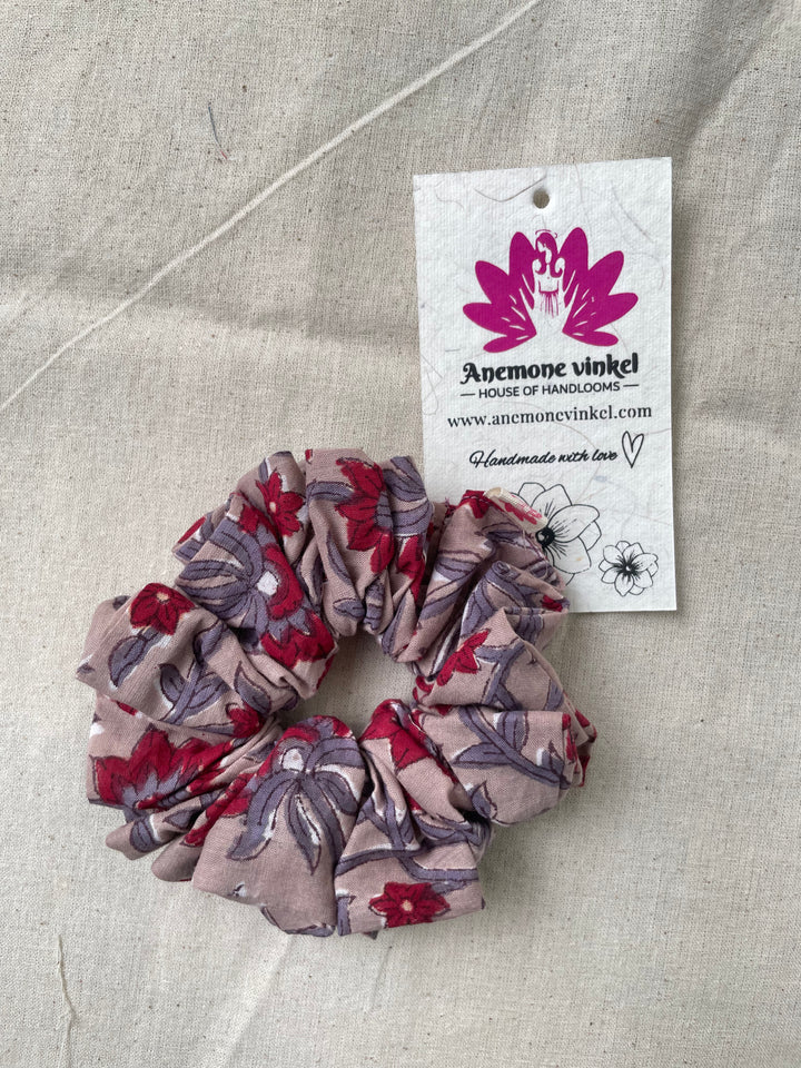 Scarlet Scrunchie-Pack of 3