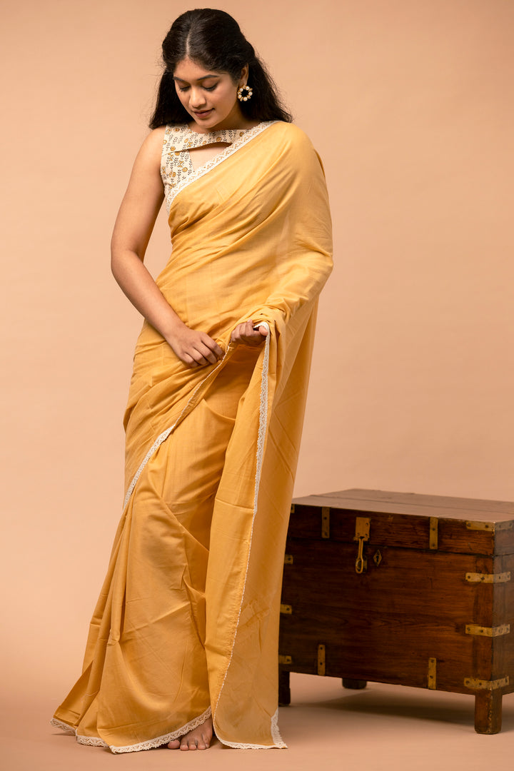 Taraṅgī | Mul Mul Cotton Saree