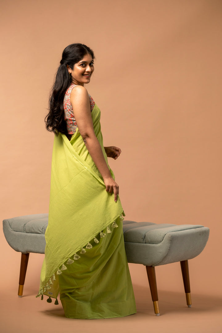 Nandinī | Mul Mul Cotton Saree