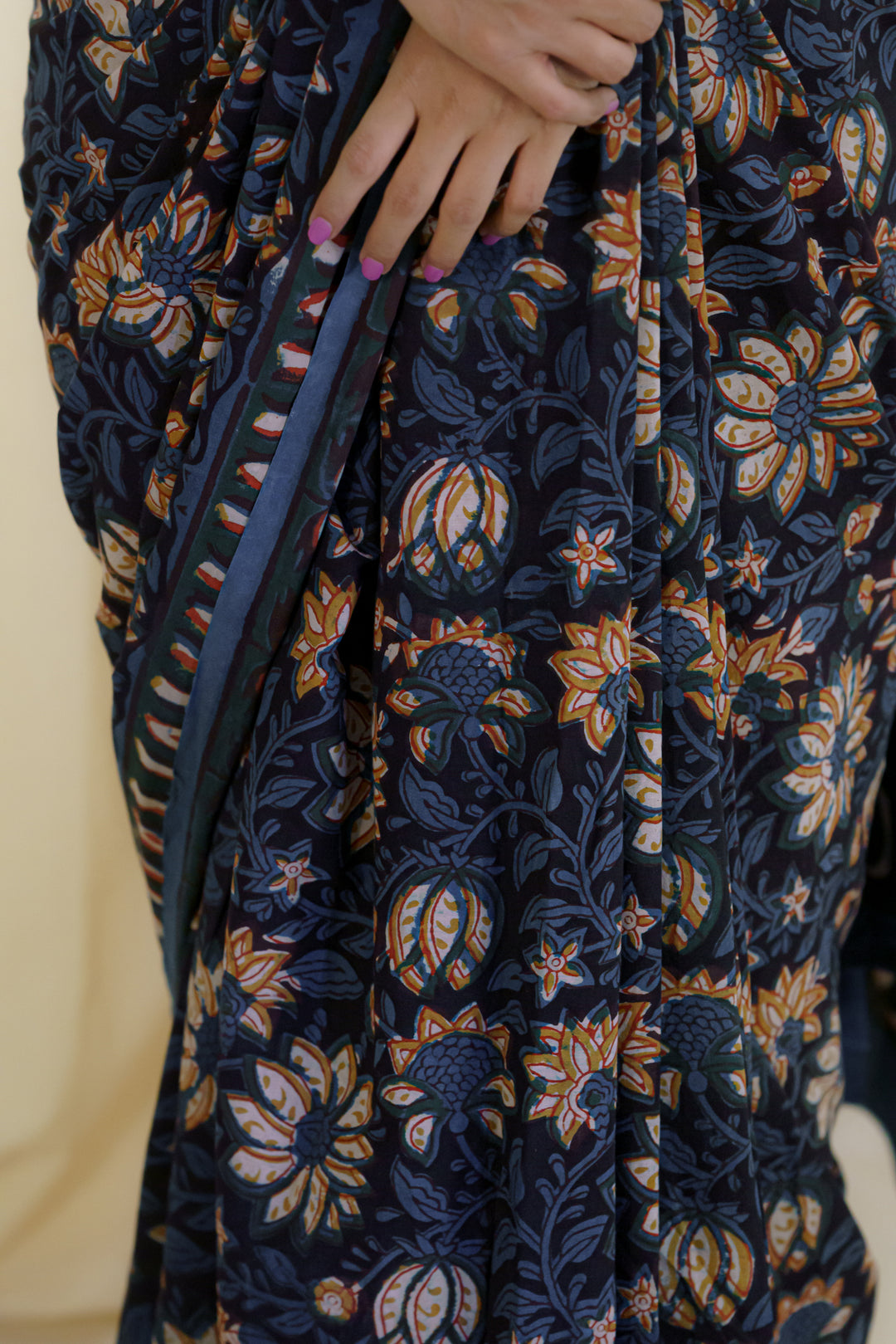 Blue daisies | Cotton Saree