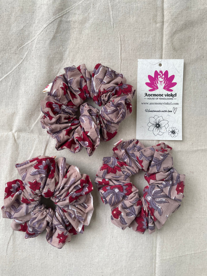 Scarlet Scrunchie-Pack of 3