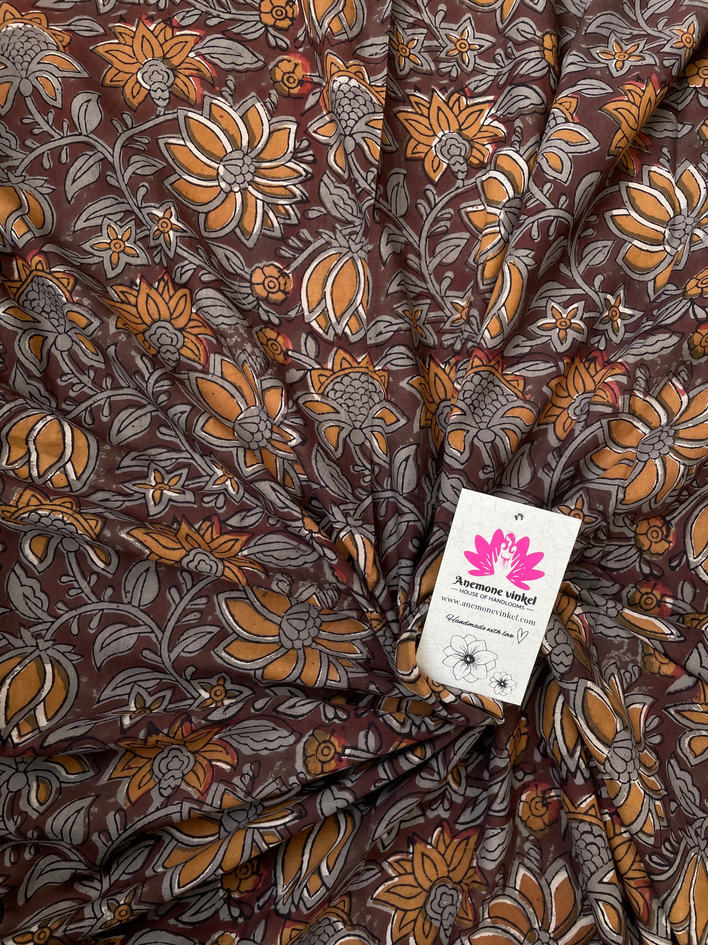 
                  
                    Sienna - Jahota Handblock Printed cotton Fabric
                  
                