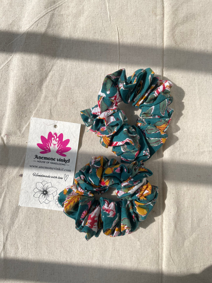 Van Scrunchie- Pack of 3