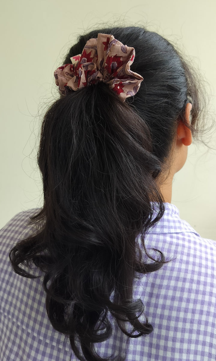 Scarlet Scrunchie-Pack of 3