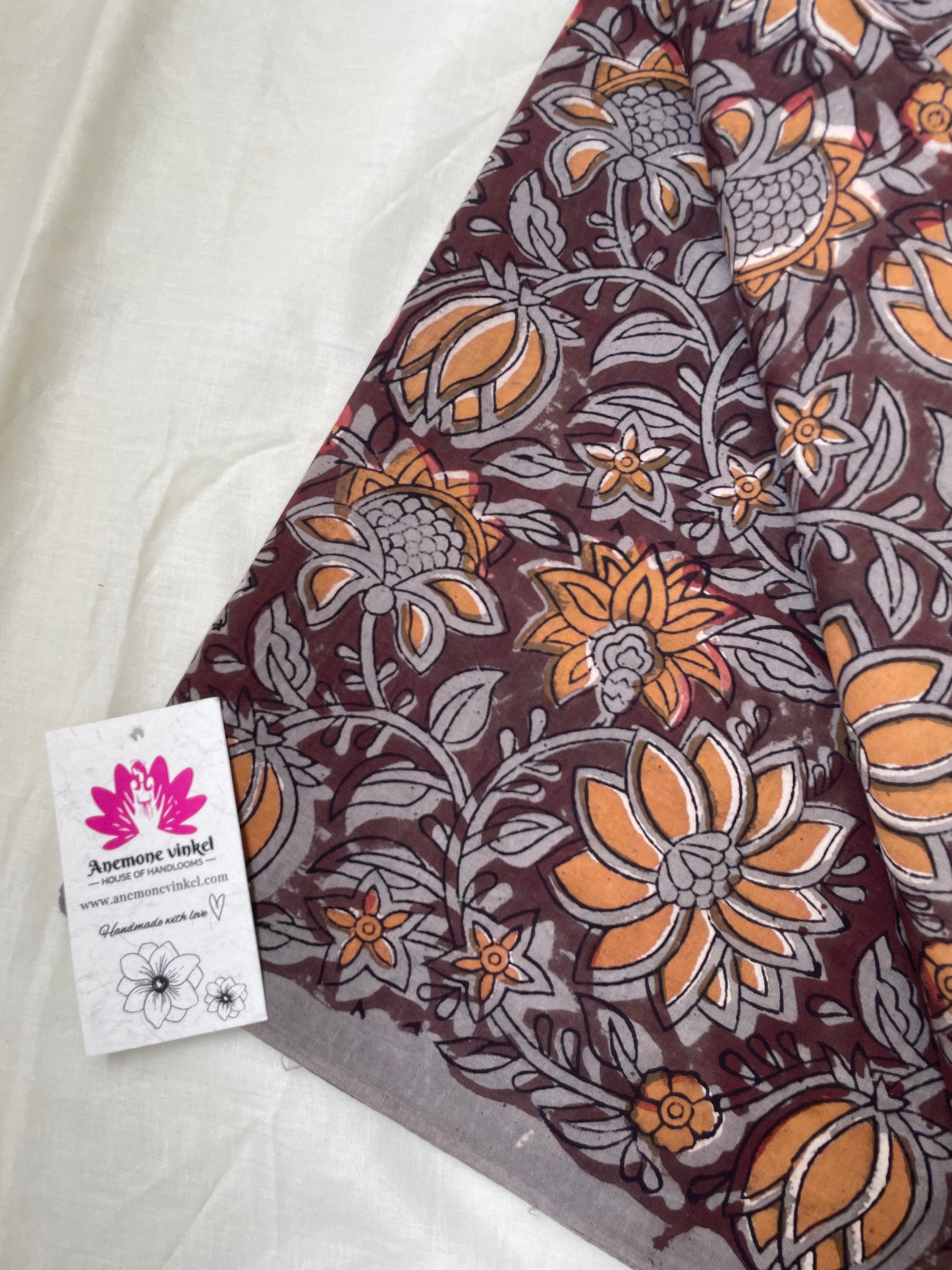 
                  
                    Sienna - Jahota Handblock Printed cotton Fabric
                  
                