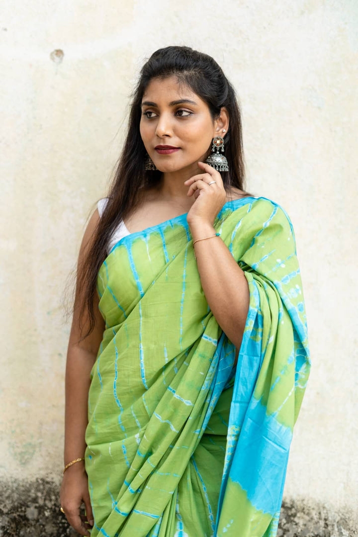 buy sarees online from artisans, tie and dye sarees