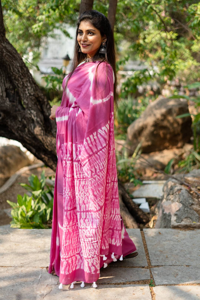 pink tie and dye saree