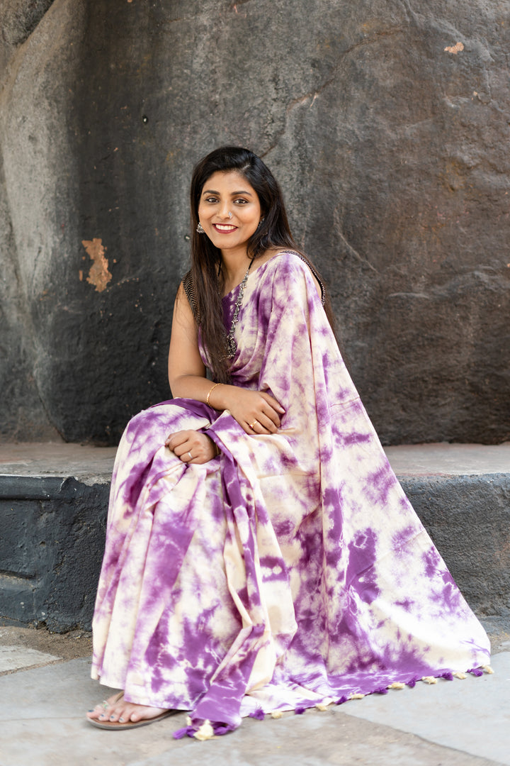 Tie and dye sarees at Anemone vinkel