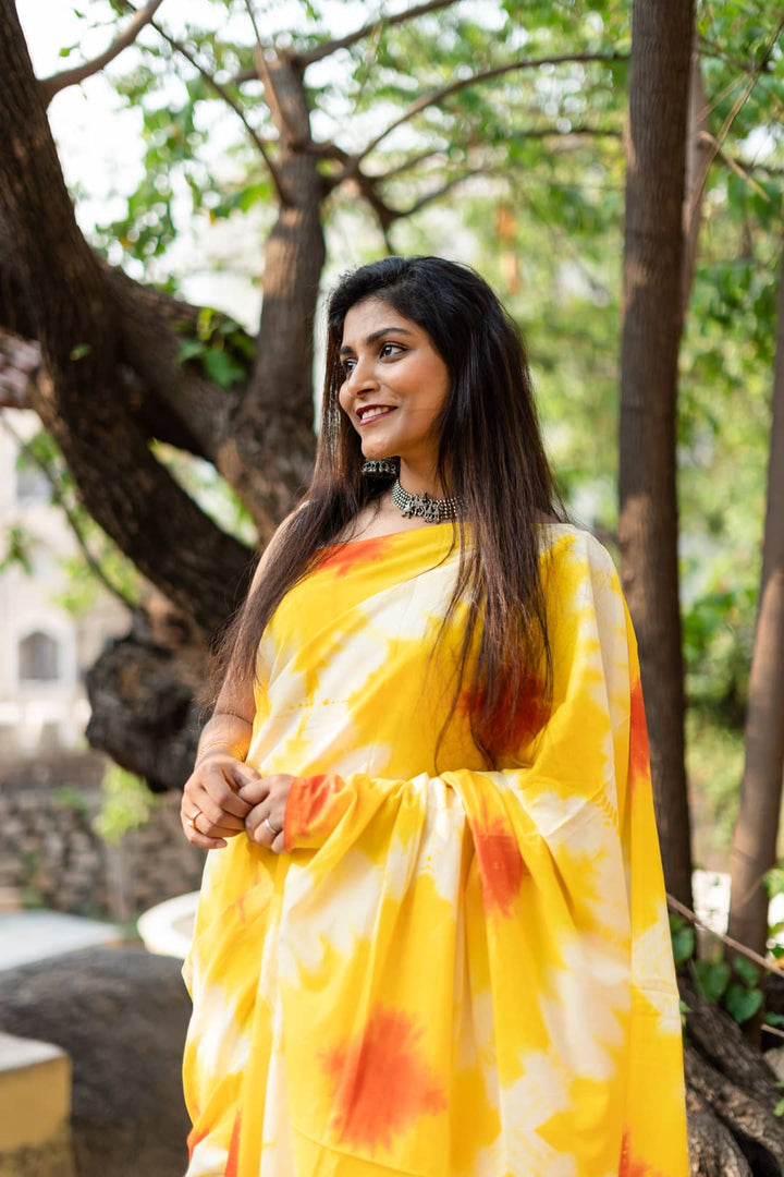 handloom saree shops near me, cotton tie and dye sarees