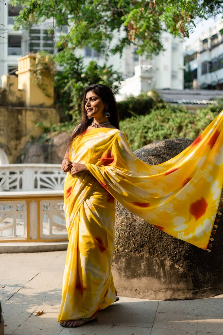 yellow tie and dye saree