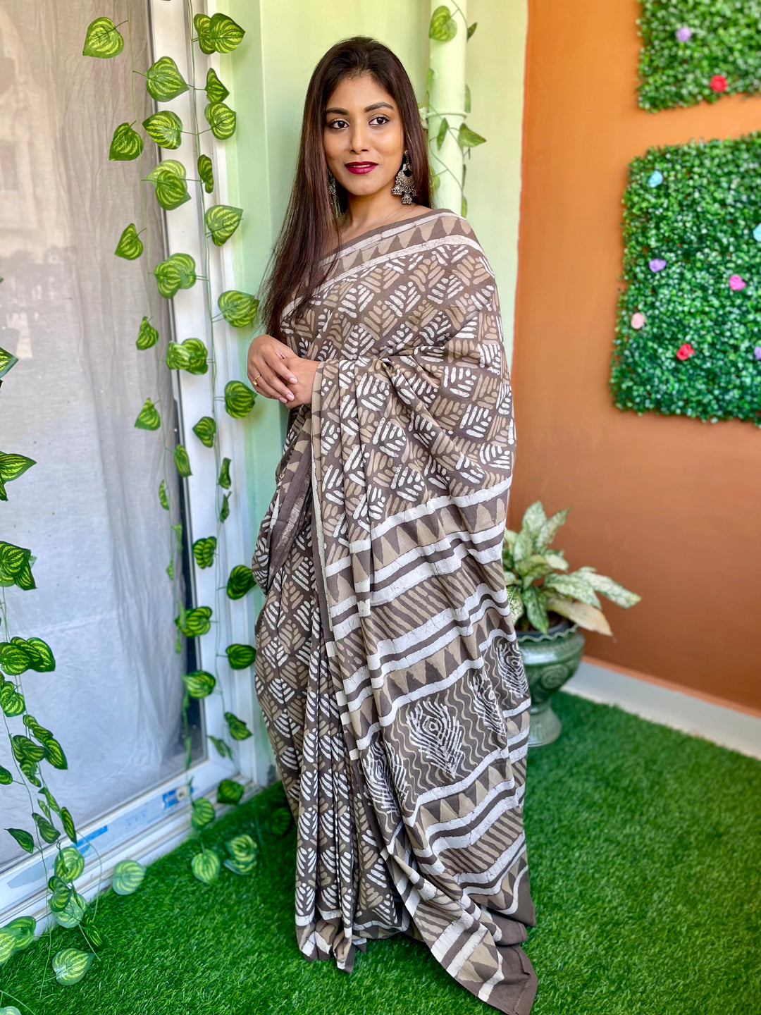 Stardust Shadows - Mul Cotton Saree