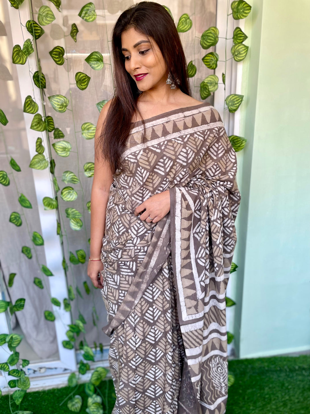 Stardust Shadows - Mul Cotton Saree