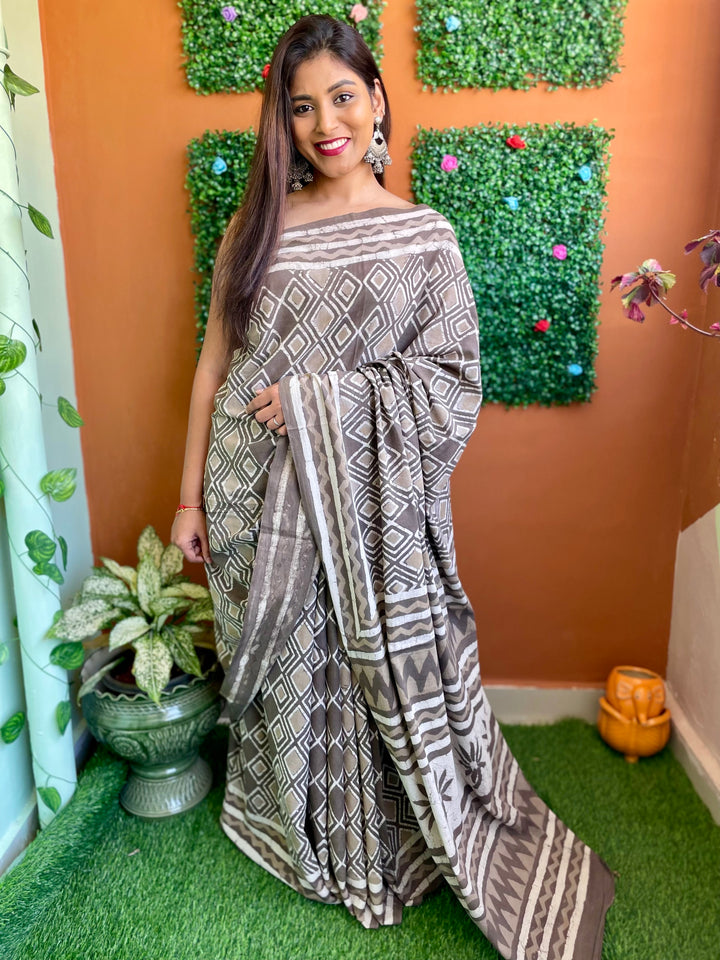 White Sage - Mul Cotton Saree