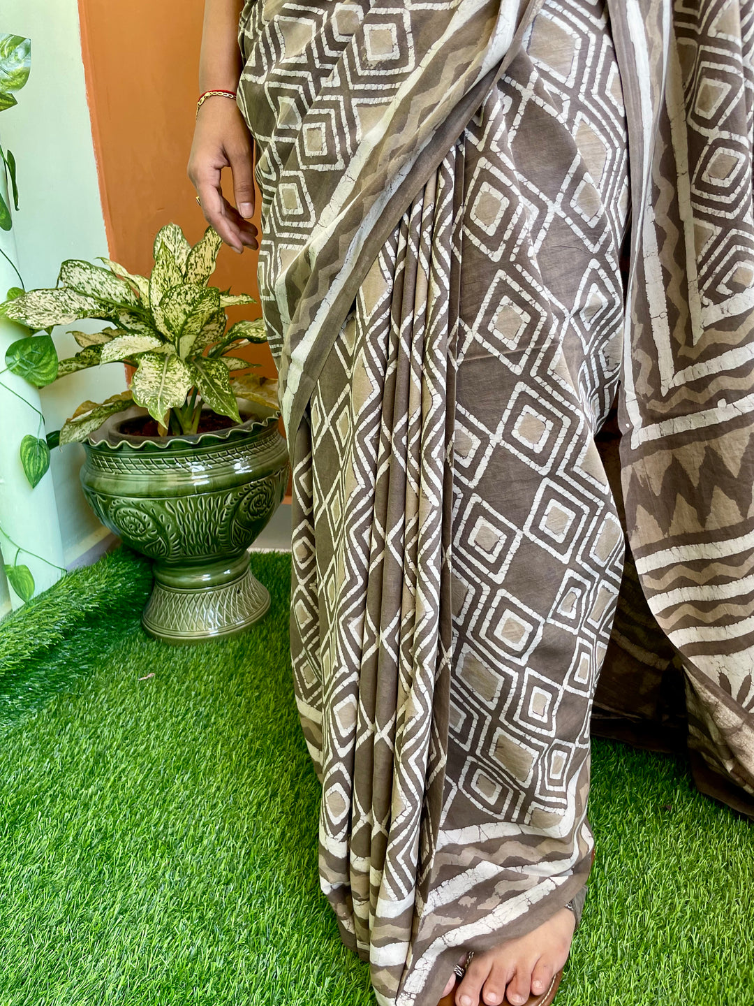 White Sage - Mul Cotton Saree