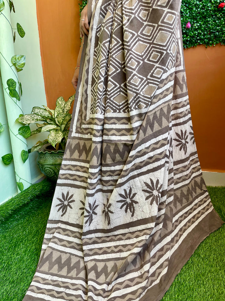 White Sage - Mul Cotton Saree