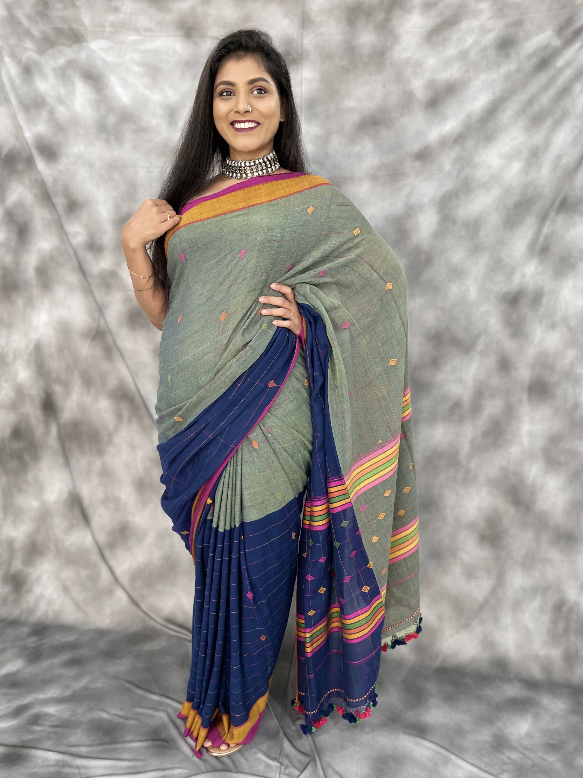 Double shaded - Bhujodi Handlooms - Anemone Vinkel